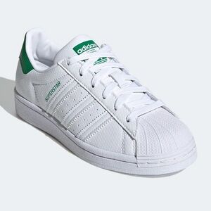 Adidas Superstar Sneakers Size 5